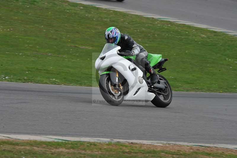 Motorcycle action photographs;anglesey circuit;anglesey trackday photographs;event digital images;eventdigitalimages;no limits trackday;oulton park circuit cheshire;peter wileman photography;trackday;trackday digital images;trackday photos;ty croes circuit wales