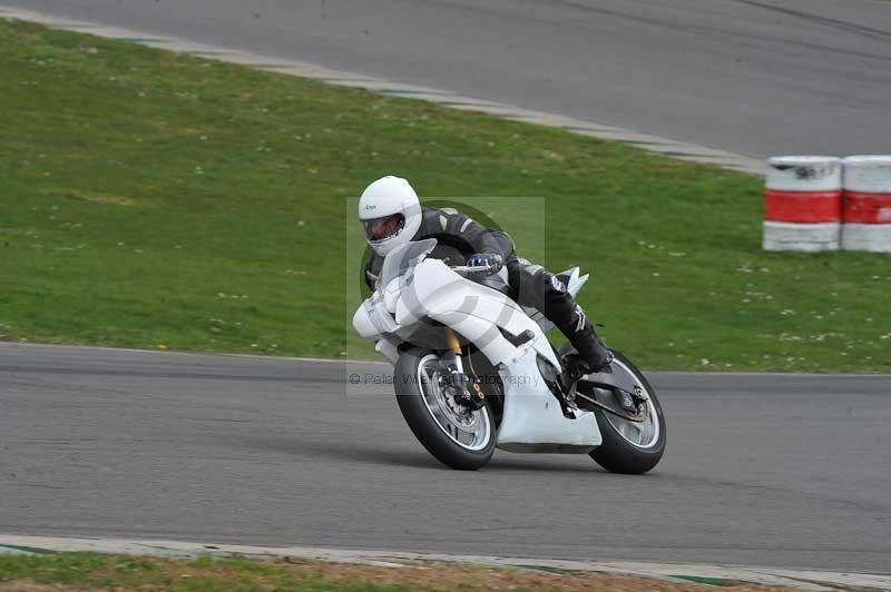 Motorcycle action photographs;anglesey circuit;anglesey trackday photographs;event digital images;eventdigitalimages;no limits trackday;oulton park circuit cheshire;peter wileman photography;trackday;trackday digital images;trackday photos;ty croes circuit wales