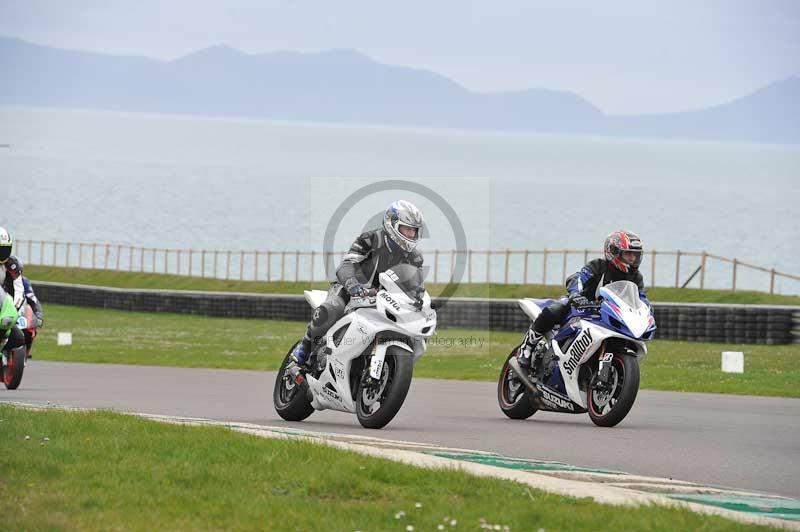 Motorcycle action photographs;anglesey circuit;anglesey trackday photographs;event digital images;eventdigitalimages;no limits trackday;oulton park circuit cheshire;peter wileman photography;trackday;trackday digital images;trackday photos;ty croes circuit wales