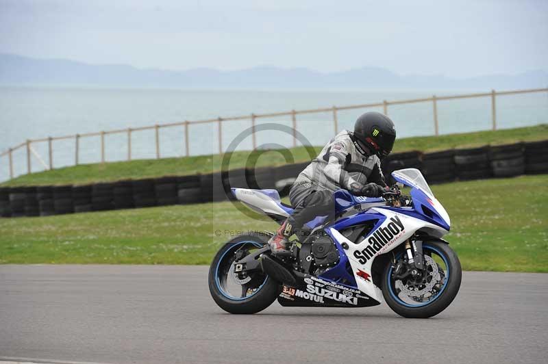 Motorcycle action photographs;anglesey circuit;anglesey trackday photographs;event digital images;eventdigitalimages;no limits trackday;oulton park circuit cheshire;peter wileman photography;trackday;trackday digital images;trackday photos;ty croes circuit wales