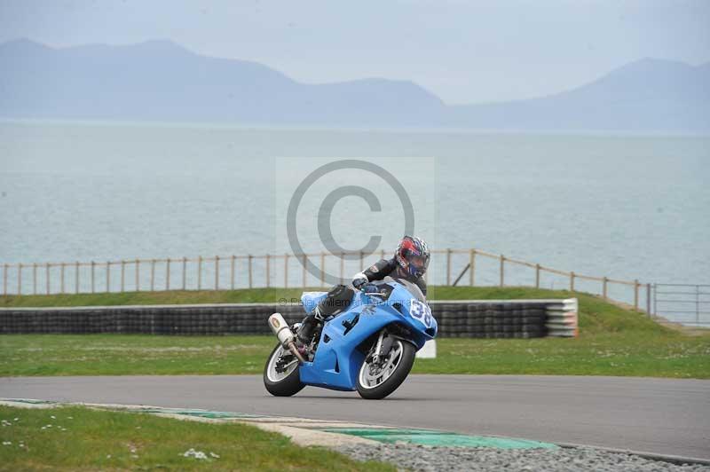 Motorcycle action photographs;anglesey circuit;anglesey trackday photographs;event digital images;eventdigitalimages;no limits trackday;oulton park circuit cheshire;peter wileman photography;trackday;trackday digital images;trackday photos;ty croes circuit wales