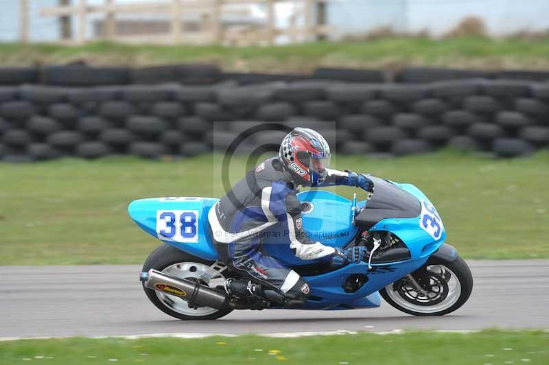 Motorcycle action photographs;anglesey circuit;anglesey trackday photographs;event digital images;eventdigitalimages;no limits trackday;oulton park circuit cheshire;peter wileman photography;trackday;trackday digital images;trackday photos;ty croes circuit wales