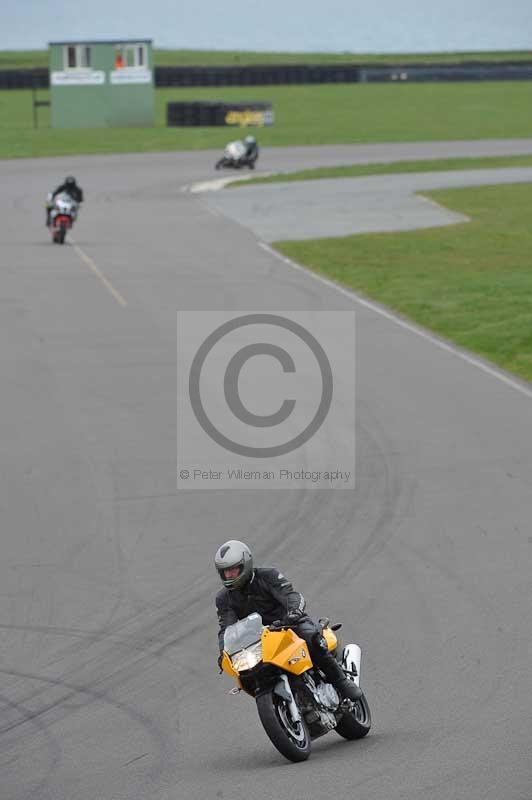 Motorcycle action photographs;anglesey circuit;anglesey trackday photographs;event digital images;eventdigitalimages;no limits trackday;oulton park circuit cheshire;peter wileman photography;trackday;trackday digital images;trackday photos;ty croes circuit wales