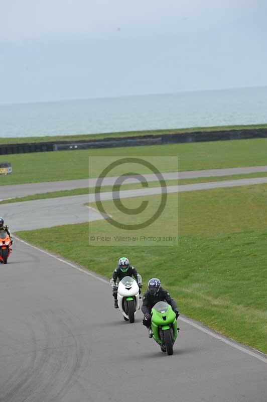 Motorcycle action photographs;anglesey circuit;anglesey trackday photographs;event digital images;eventdigitalimages;no limits trackday;oulton park circuit cheshire;peter wileman photography;trackday;trackday digital images;trackday photos;ty croes circuit wales