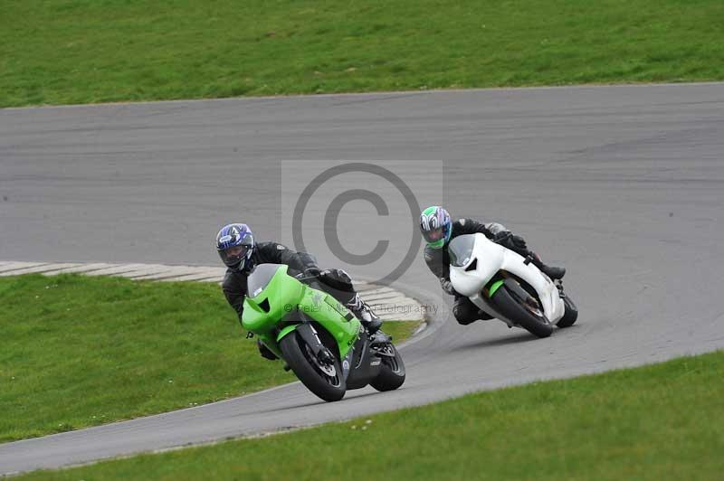 Motorcycle action photographs;anglesey circuit;anglesey trackday photographs;event digital images;eventdigitalimages;no limits trackday;oulton park circuit cheshire;peter wileman photography;trackday;trackday digital images;trackday photos;ty croes circuit wales