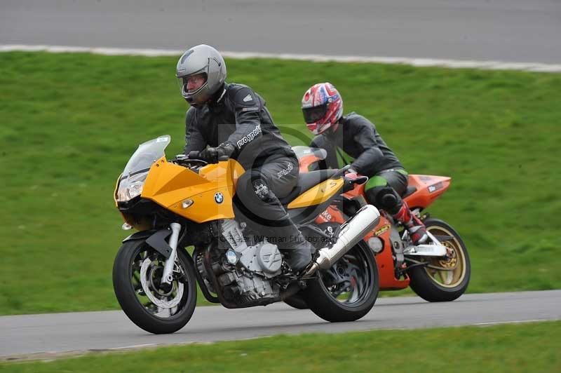 Motorcycle action photographs;anglesey circuit;anglesey trackday photographs;event digital images;eventdigitalimages;no limits trackday;oulton park circuit cheshire;peter wileman photography;trackday;trackday digital images;trackday photos;ty croes circuit wales