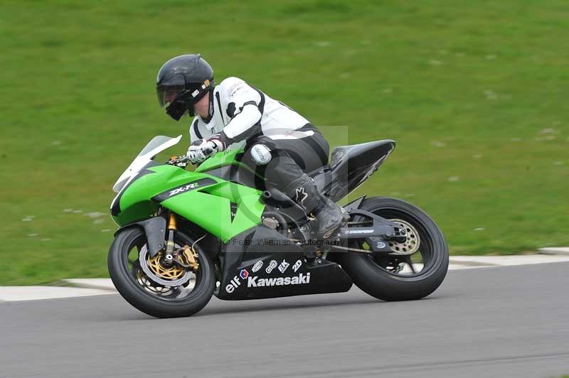 Motorcycle action photographs;anglesey circuit;anglesey trackday photographs;event digital images;eventdigitalimages;no limits trackday;oulton park circuit cheshire;peter wileman photography;trackday;trackday digital images;trackday photos;ty croes circuit wales