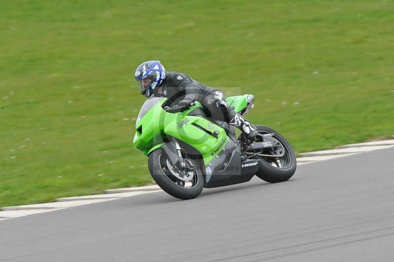 Motorcycle action photographs;anglesey circuit;anglesey trackday photographs;event digital images;eventdigitalimages;no limits trackday;oulton park circuit cheshire;peter wileman photography;trackday;trackday digital images;trackday photos;ty croes circuit wales