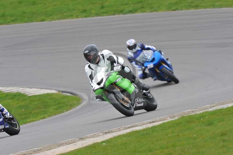 Motorcycle action photographs;anglesey circuit;anglesey trackday photographs;event digital images;eventdigitalimages;no limits trackday;oulton park circuit cheshire;peter wileman photography;trackday;trackday digital images;trackday photos;ty croes circuit wales