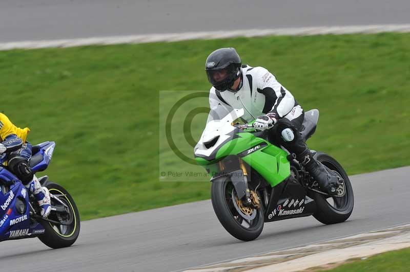 Motorcycle action photographs;anglesey circuit;anglesey trackday photographs;event digital images;eventdigitalimages;no limits trackday;oulton park circuit cheshire;peter wileman photography;trackday;trackday digital images;trackday photos;ty croes circuit wales