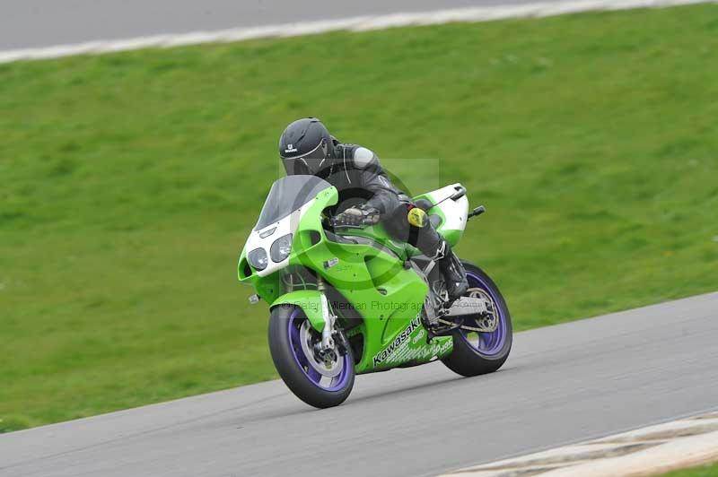 Motorcycle action photographs;anglesey circuit;anglesey trackday photographs;event digital images;eventdigitalimages;no limits trackday;oulton park circuit cheshire;peter wileman photography;trackday;trackday digital images;trackday photos;ty croes circuit wales