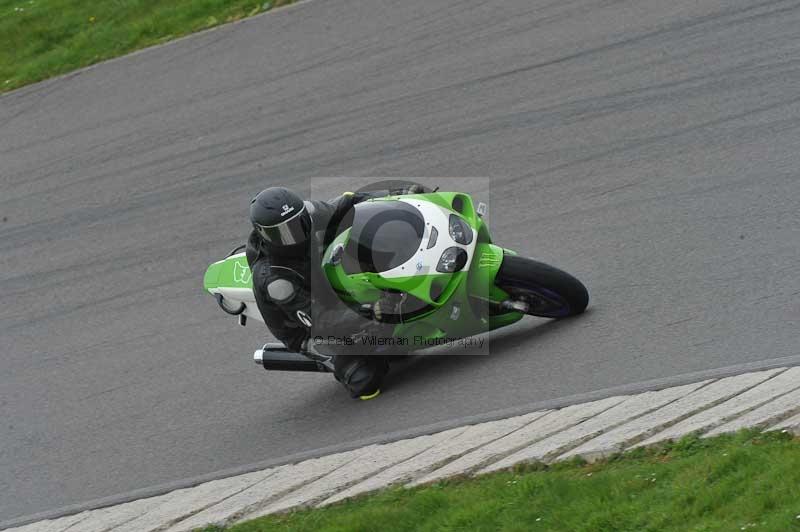 Motorcycle action photographs;anglesey circuit;anglesey trackday photographs;event digital images;eventdigitalimages;no limits trackday;oulton park circuit cheshire;peter wileman photography;trackday;trackday digital images;trackday photos;ty croes circuit wales