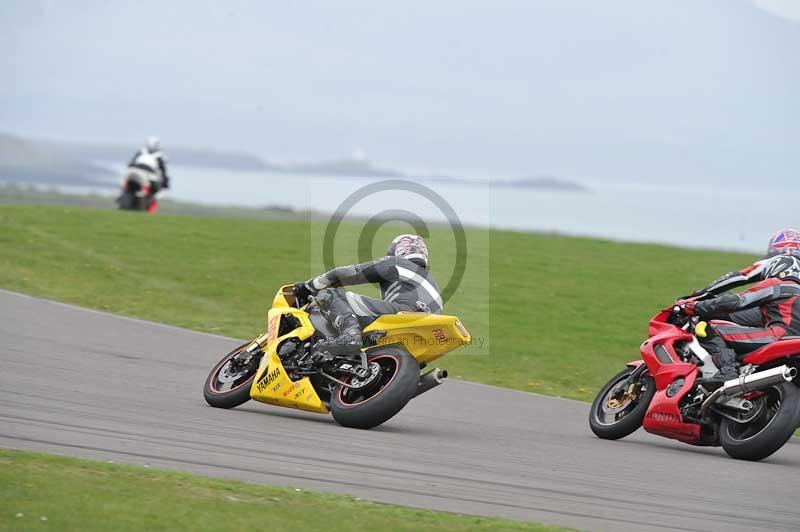 Motorcycle action photographs;anglesey circuit;anglesey trackday photographs;event digital images;eventdigitalimages;no limits trackday;oulton park circuit cheshire;peter wileman photography;trackday;trackday digital images;trackday photos;ty croes circuit wales