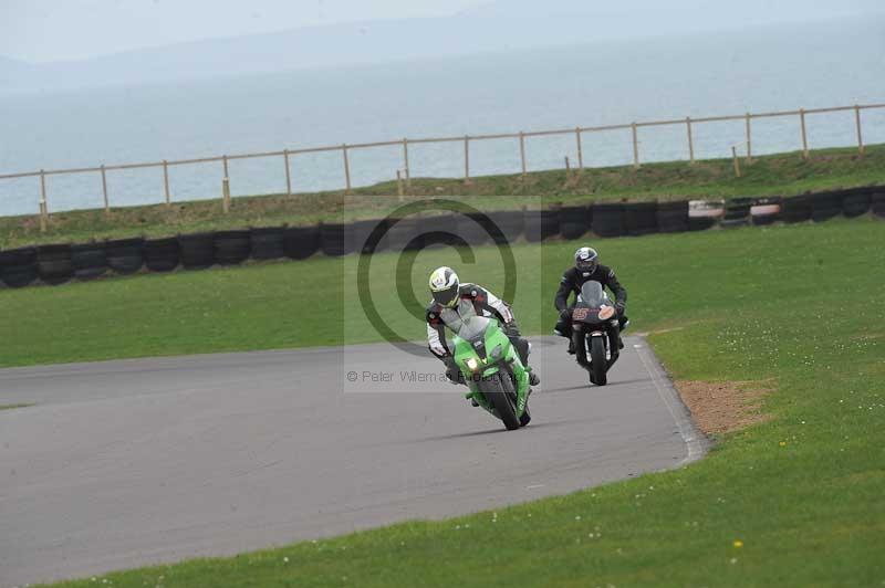 Motorcycle action photographs;anglesey circuit;anglesey trackday photographs;event digital images;eventdigitalimages;no limits trackday;oulton park circuit cheshire;peter wileman photography;trackday;trackday digital images;trackday photos;ty croes circuit wales