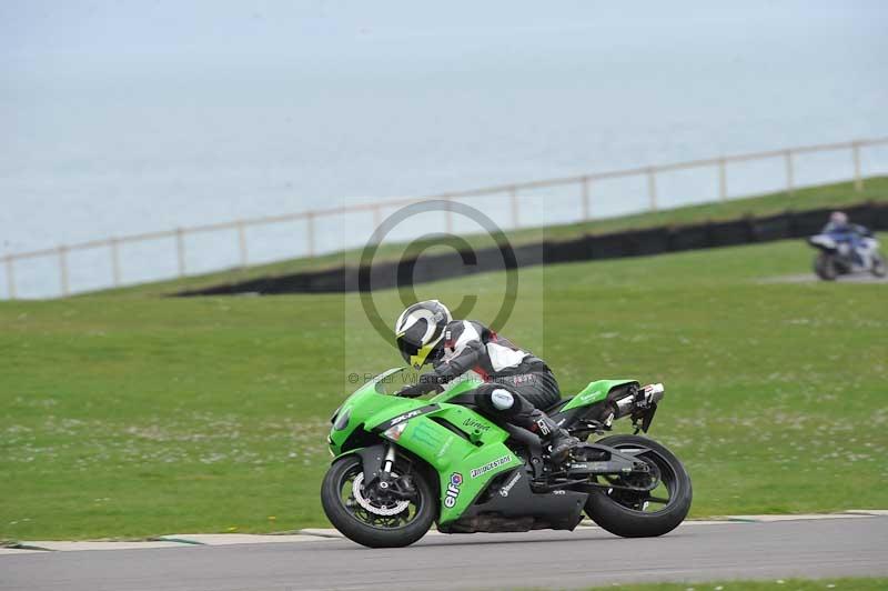 Motorcycle action photographs;anglesey circuit;anglesey trackday photographs;event digital images;eventdigitalimages;no limits trackday;oulton park circuit cheshire;peter wileman photography;trackday;trackday digital images;trackday photos;ty croes circuit wales