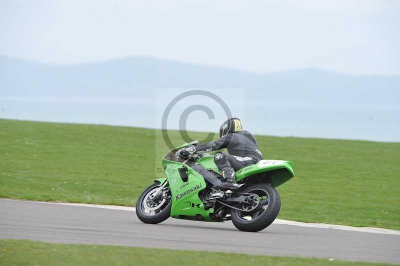 Motorcycle action photographs;anglesey circuit;anglesey trackday photographs;event digital images;eventdigitalimages;no limits trackday;oulton park circuit cheshire;peter wileman photography;trackday;trackday digital images;trackday photos;ty croes circuit wales