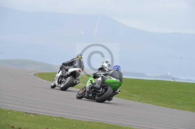 Motorcycle action photographs;anglesey circuit;anglesey trackday photographs;event digital images;eventdigitalimages;no limits trackday;oulton park circuit cheshire;peter wileman photography;trackday;trackday digital images;trackday photos;ty croes circuit wales