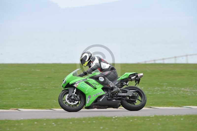 Motorcycle action photographs;anglesey circuit;anglesey trackday photographs;event digital images;eventdigitalimages;no limits trackday;oulton park circuit cheshire;peter wileman photography;trackday;trackday digital images;trackday photos;ty croes circuit wales