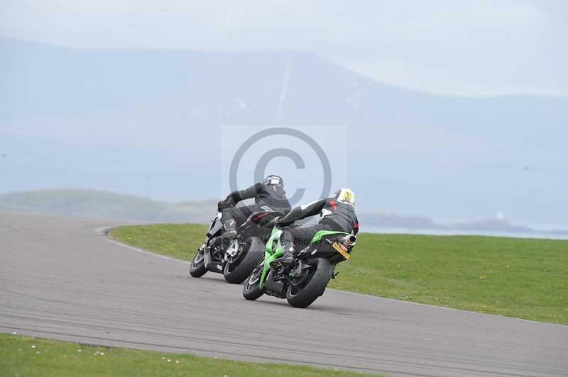 Motorcycle action photographs;anglesey circuit;anglesey trackday photographs;event digital images;eventdigitalimages;no limits trackday;oulton park circuit cheshire;peter wileman photography;trackday;trackday digital images;trackday photos;ty croes circuit wales