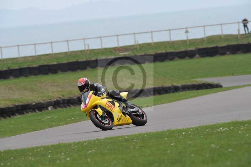 Motorcycle action photographs;anglesey circuit;anglesey trackday photographs;event digital images;eventdigitalimages;no limits trackday;oulton park circuit cheshire;peter wileman photography;trackday;trackday digital images;trackday photos;ty croes circuit wales