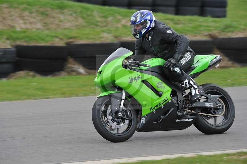 Motorcycle action photographs;anglesey circuit;anglesey trackday photographs;event digital images;eventdigitalimages;no limits trackday;oulton park circuit cheshire;peter wileman photography;trackday;trackday digital images;trackday photos;ty croes circuit wales