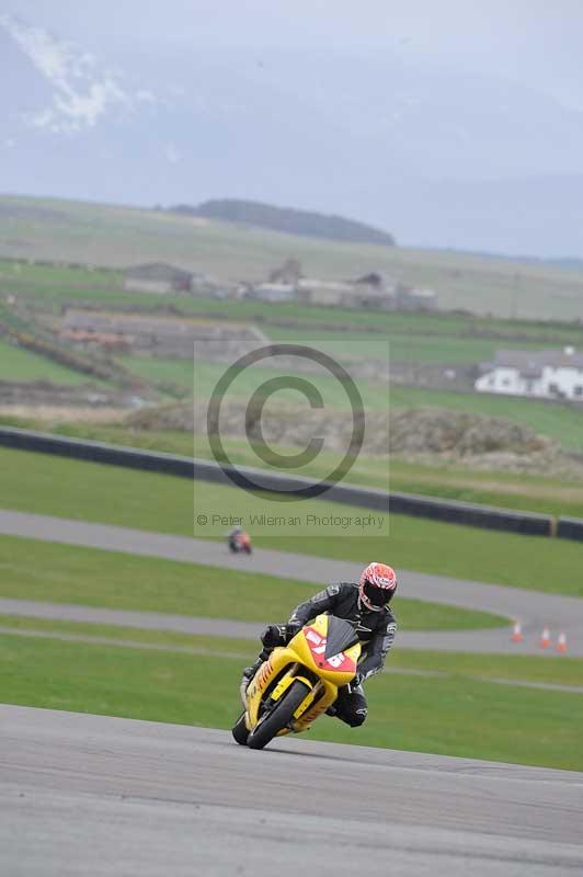 Motorcycle action photographs;anglesey circuit;anglesey trackday photographs;event digital images;eventdigitalimages;no limits trackday;oulton park circuit cheshire;peter wileman photography;trackday;trackday digital images;trackday photos;ty croes circuit wales