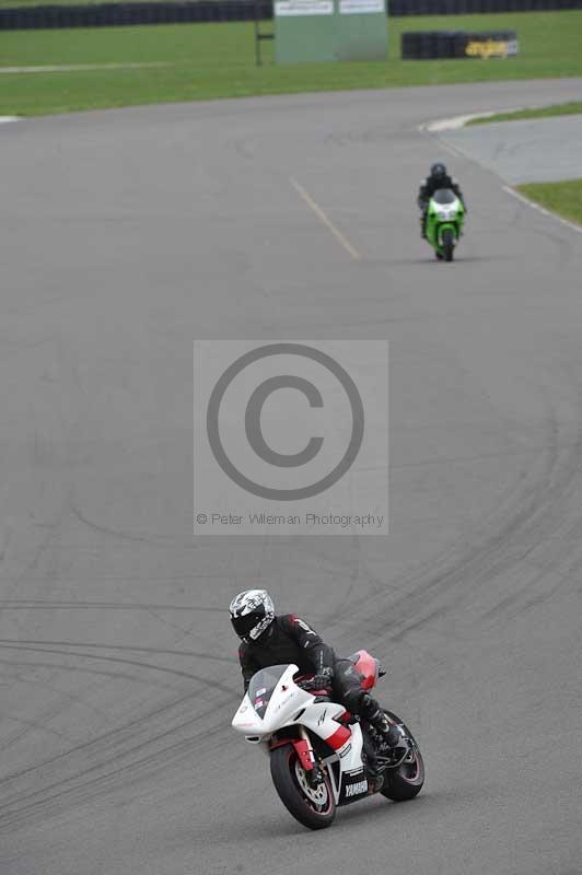 Motorcycle action photographs;anglesey circuit;anglesey trackday photographs;event digital images;eventdigitalimages;no limits trackday;oulton park circuit cheshire;peter wileman photography;trackday;trackday digital images;trackday photos;ty croes circuit wales