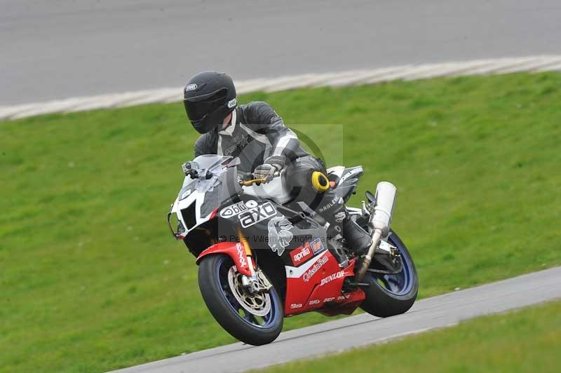 Motorcycle action photographs;anglesey circuit;anglesey trackday photographs;event digital images;eventdigitalimages;no limits trackday;oulton park circuit cheshire;peter wileman photography;trackday;trackday digital images;trackday photos;ty croes circuit wales