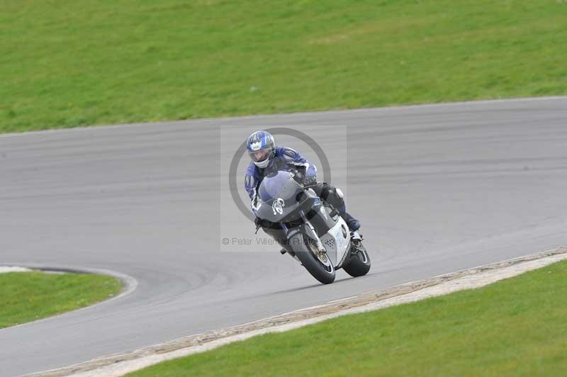 Motorcycle action photographs;anglesey circuit;anglesey trackday photographs;event digital images;eventdigitalimages;no limits trackday;oulton park circuit cheshire;peter wileman photography;trackday;trackday digital images;trackday photos;ty croes circuit wales