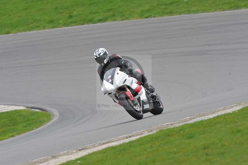 Motorcycle action photographs;anglesey circuit;anglesey trackday photographs;event digital images;eventdigitalimages;no limits trackday;oulton park circuit cheshire;peter wileman photography;trackday;trackday digital images;trackday photos;ty croes circuit wales