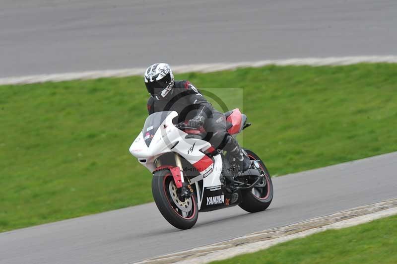 Motorcycle action photographs;anglesey circuit;anglesey trackday photographs;event digital images;eventdigitalimages;no limits trackday;oulton park circuit cheshire;peter wileman photography;trackday;trackday digital images;trackday photos;ty croes circuit wales