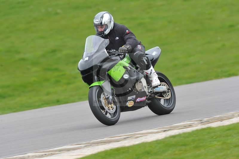 Motorcycle action photographs;anglesey circuit;anglesey trackday photographs;event digital images;eventdigitalimages;no limits trackday;oulton park circuit cheshire;peter wileman photography;trackday;trackday digital images;trackday photos;ty croes circuit wales