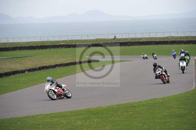 Motorcycle action photographs;anglesey circuit;anglesey trackday photographs;event digital images;eventdigitalimages;no limits trackday;oulton park circuit cheshire;peter wileman photography;trackday;trackday digital images;trackday photos;ty croes circuit wales