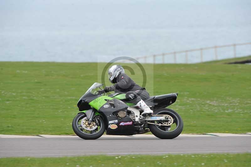 Motorcycle action photographs;anglesey circuit;anglesey trackday photographs;event digital images;eventdigitalimages;no limits trackday;oulton park circuit cheshire;peter wileman photography;trackday;trackday digital images;trackday photos;ty croes circuit wales