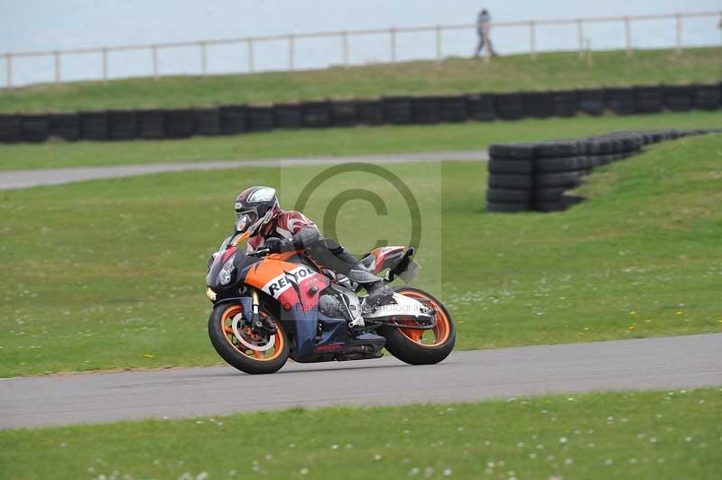 Motorcycle action photographs;anglesey circuit;anglesey trackday photographs;event digital images;eventdigitalimages;no limits trackday;oulton park circuit cheshire;peter wileman photography;trackday;trackday digital images;trackday photos;ty croes circuit wales