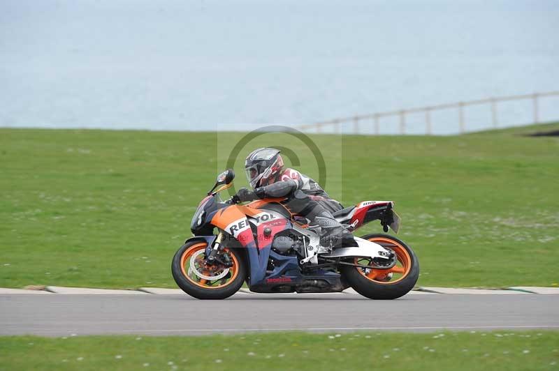 Motorcycle action photographs;anglesey circuit;anglesey trackday photographs;event digital images;eventdigitalimages;no limits trackday;oulton park circuit cheshire;peter wileman photography;trackday;trackday digital images;trackday photos;ty croes circuit wales