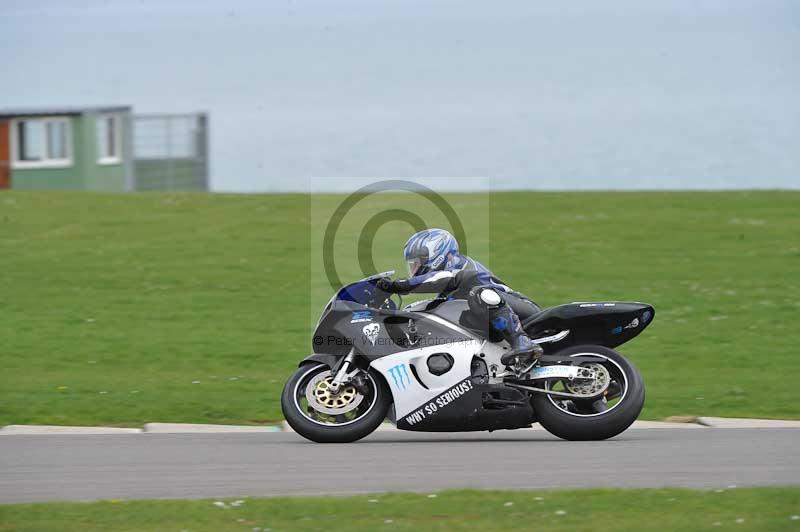 Motorcycle action photographs;anglesey circuit;anglesey trackday photographs;event digital images;eventdigitalimages;no limits trackday;oulton park circuit cheshire;peter wileman photography;trackday;trackday digital images;trackday photos;ty croes circuit wales