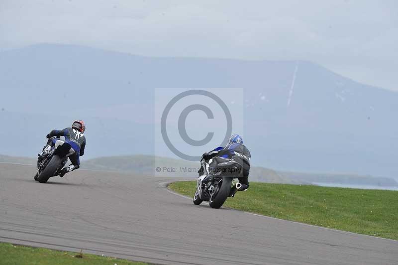 Motorcycle action photographs;anglesey circuit;anglesey trackday photographs;event digital images;eventdigitalimages;no limits trackday;oulton park circuit cheshire;peter wileman photography;trackday;trackday digital images;trackday photos;ty croes circuit wales