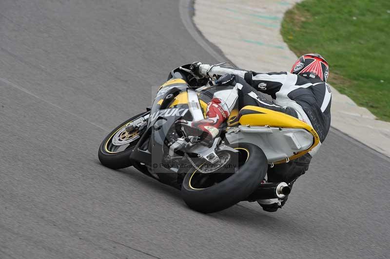 Motorcycle action photographs;anglesey circuit;anglesey trackday photographs;event digital images;eventdigitalimages;no limits trackday;oulton park circuit cheshire;peter wileman photography;trackday;trackday digital images;trackday photos;ty croes circuit wales