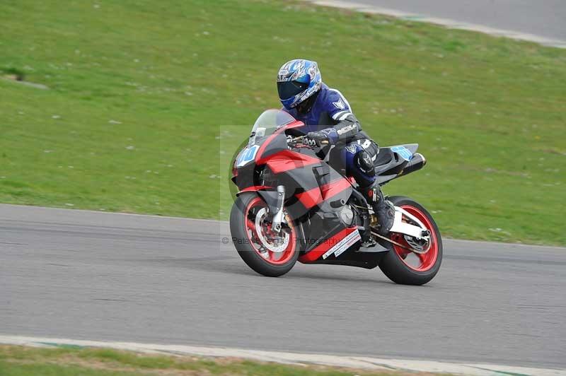 Motorcycle action photographs;anglesey circuit;anglesey trackday photographs;event digital images;eventdigitalimages;no limits trackday;oulton park circuit cheshire;peter wileman photography;trackday;trackday digital images;trackday photos;ty croes circuit wales