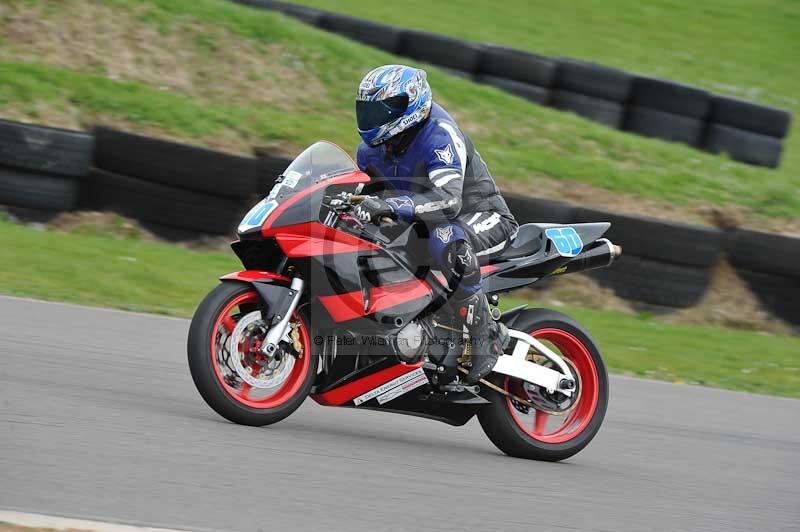 Motorcycle action photographs;anglesey circuit;anglesey trackday photographs;event digital images;eventdigitalimages;no limits trackday;oulton park circuit cheshire;peter wileman photography;trackday;trackday digital images;trackday photos;ty croes circuit wales