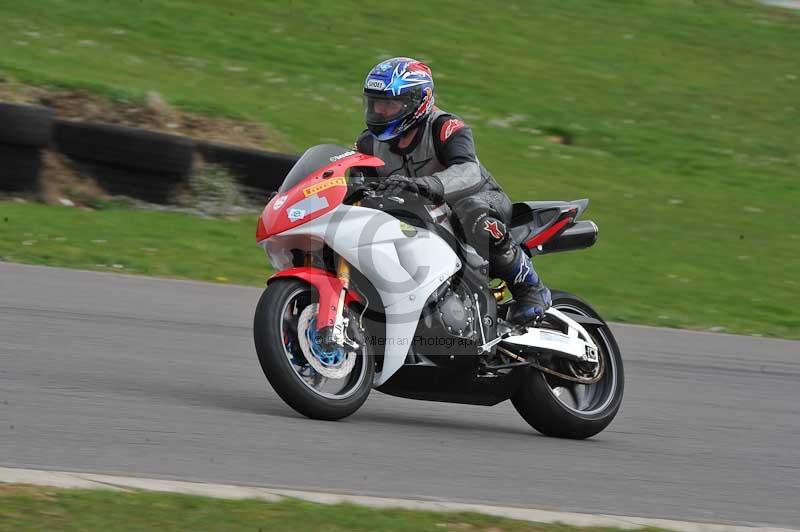 Motorcycle action photographs;anglesey circuit;anglesey trackday photographs;event digital images;eventdigitalimages;no limits trackday;oulton park circuit cheshire;peter wileman photography;trackday;trackday digital images;trackday photos;ty croes circuit wales