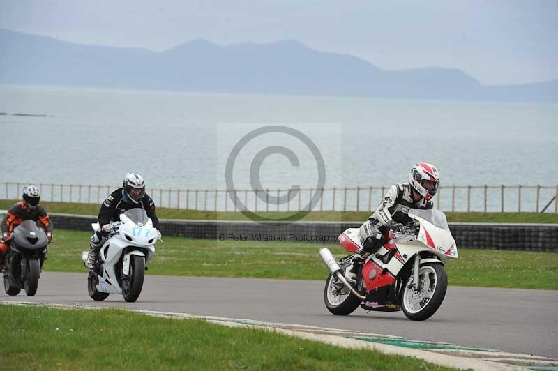 Motorcycle action photographs;anglesey circuit;anglesey trackday photographs;event digital images;eventdigitalimages;no limits trackday;oulton park circuit cheshire;peter wileman photography;trackday;trackday digital images;trackday photos;ty croes circuit wales