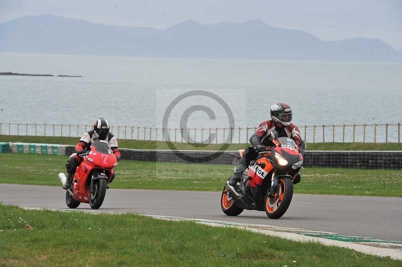 Motorcycle action photographs;anglesey circuit;anglesey trackday photographs;event digital images;eventdigitalimages;no limits trackday;oulton park circuit cheshire;peter wileman photography;trackday;trackday digital images;trackday photos;ty croes circuit wales