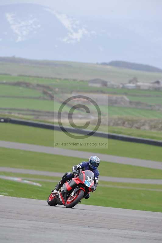 Motorcycle action photographs;anglesey circuit;anglesey trackday photographs;event digital images;eventdigitalimages;no limits trackday;oulton park circuit cheshire;peter wileman photography;trackday;trackday digital images;trackday photos;ty croes circuit wales