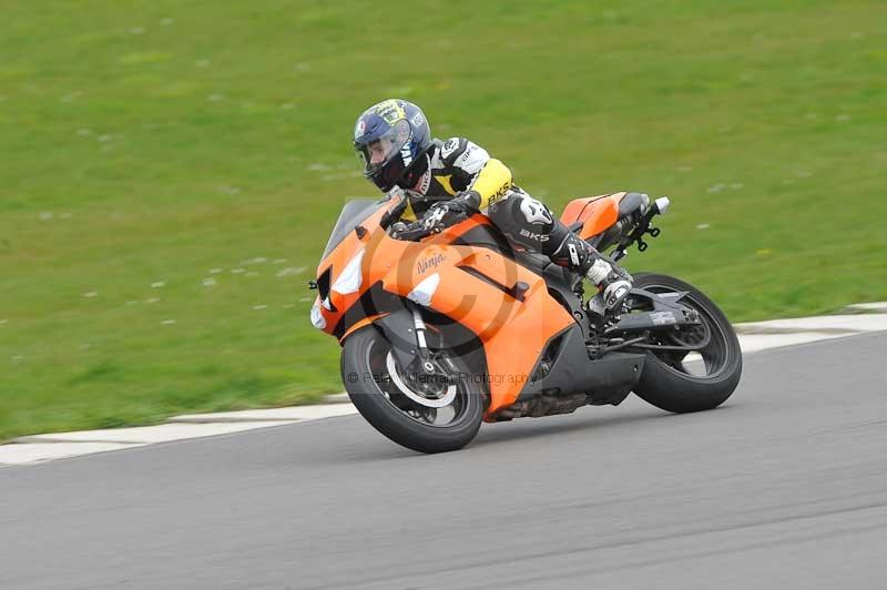 Motorcycle action photographs;anglesey circuit;anglesey trackday photographs;event digital images;eventdigitalimages;no limits trackday;oulton park circuit cheshire;peter wileman photography;trackday;trackday digital images;trackday photos;ty croes circuit wales