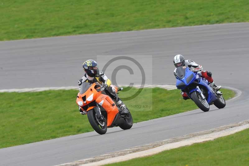 Motorcycle action photographs;anglesey circuit;anglesey trackday photographs;event digital images;eventdigitalimages;no limits trackday;oulton park circuit cheshire;peter wileman photography;trackday;trackday digital images;trackday photos;ty croes circuit wales