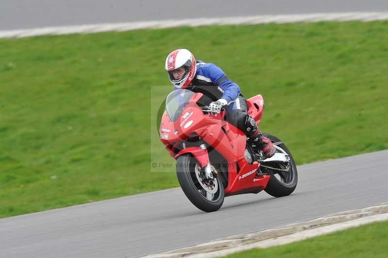 Motorcycle action photographs;anglesey circuit;anglesey trackday photographs;event digital images;eventdigitalimages;no limits trackday;oulton park circuit cheshire;peter wileman photography;trackday;trackday digital images;trackday photos;ty croes circuit wales