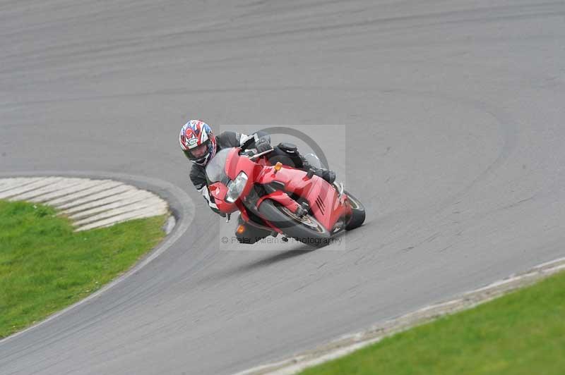 Motorcycle action photographs;anglesey circuit;anglesey trackday photographs;event digital images;eventdigitalimages;no limits trackday;oulton park circuit cheshire;peter wileman photography;trackday;trackday digital images;trackday photos;ty croes circuit wales