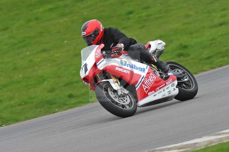 Motorcycle action photographs;anglesey circuit;anglesey trackday photographs;event digital images;eventdigitalimages;no limits trackday;oulton park circuit cheshire;peter wileman photography;trackday;trackday digital images;trackday photos;ty croes circuit wales